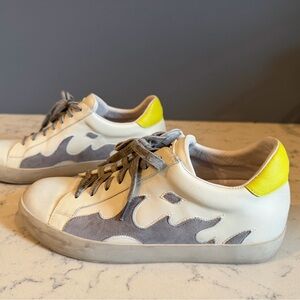 Stylish Women's Sneakers in kiwi, great condition